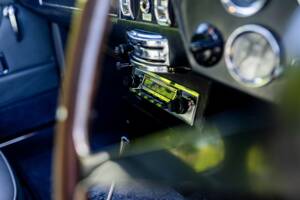 Image 61/62 of Aston Martin DB 6 (1967)