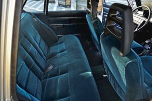 Image 15/38 de Volvo 244 DLS (1977)