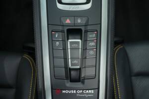 Immagine 23/25 di Porsche 718 Boxster S (2017)