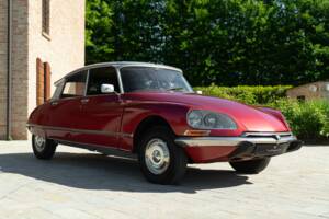 Bild 2/50 von Citroën DS 23 Pallas (1972)