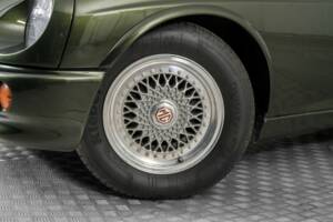 Immagine 4/50 di MG RV8 (1994)