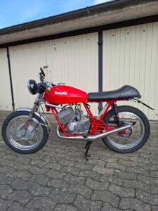 Image 1/8 of Benelli 250 2C (1975)