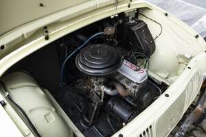 Image 26/29 of Renault Ondine (1960)