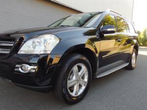 Immagine 21/100 di Mercedes-Benz GL 550 4MATIC (2008)