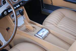 Image 30/36 de Ferrari 330 GT 2+2 (1964)