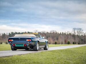 Image 53/57 de Aston Martin V8 Vantage Volante (1989)