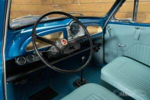 Image 17/19 of Morris Minor 1000 Traveller (1971)