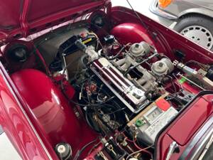 Image 15/26 of Triumph TR 4 (1965)
