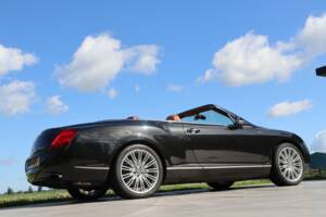 Bild 37/50 von Bentley Continental GTC (2007)