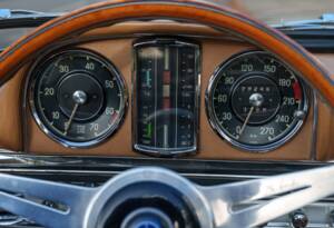 Image 18/25 de Mercedes-Benz 300 SL Roadster (1961)