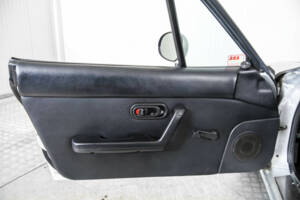 Bild 31/50 von Mazda MX-5 1.6 (1990)