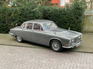 Image 15/24 of Jaguar 420 (1968)