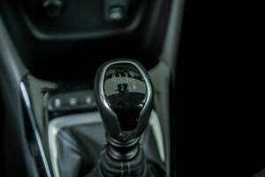 Image 38/50 de Opel Crossland X 1.2 Turbo (2020)