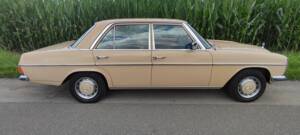 Bild 21/59 von Mercedes-Benz 230&#x2F;4 (1974)