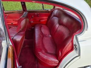 Image 19/68 de Jaguar Type S 3.4 (1964)