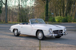Image 3/42 of Mercedes-Benz 190 SL (1961)