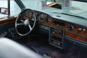 Image 27/48 of Rolls-Royce Corniche I (1980)
