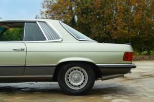 Image 10/50 de Mercedes-Benz 500 SLC (1984)