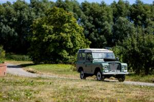 Image 20/50 of Land Rover 88 (1978)