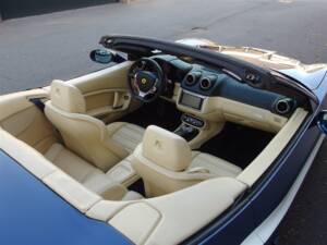 Bild 53/99 von Ferrari California (2009)