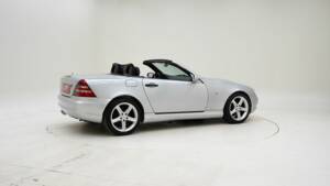 Image 2/15 de Mercedes-Benz SLK 230 Kompressor (1999)