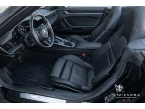 Image 5/44 of Porsche 911 Carrera (2020)