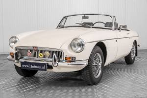 Image 20/50 de MG MGB (1969)
