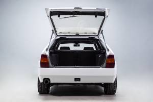 Afbeelding 37/38 van Lancia Delta HF Integrale Evoluzione I (1991)