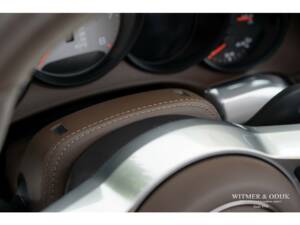Image 32/36 of Porsche 911 Carrera 4S (2015)