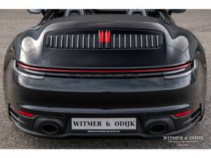 Image 16/39 de Porsche 911 Carrera 4S (2019)