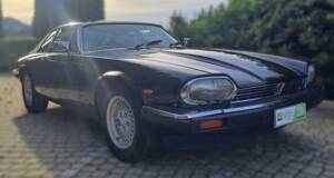 Image 22/40 of Jaguar XJ-S 3.6 (1987)