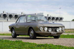 Image 5/37 of Lancia Fulvia Rallye 1.3 S (1969)
