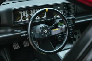 Image 43/50 of Lancia Delta HF Integrale Evoluzione II (1995)