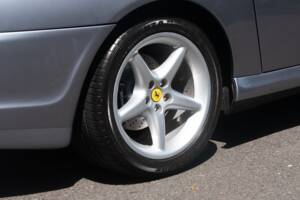 Image 19/37 of Ferrari 550 Maranello (2000)