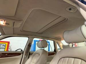 Image 9/17 of Jaguar XK8 4.2 (2000)