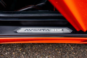 Image 36/47 de Lamborghini Aventador LP 700-4 (2013)