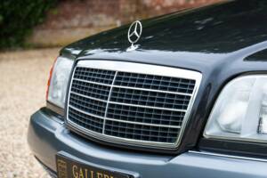 Bild 24/50 von Mercedes-Benz 400 SE (1991)