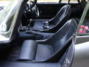 Image 12/24 de Jaguar Type E 3.8 (1961)