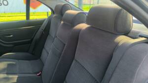 Image 31/42 of BMW 520i (1998)