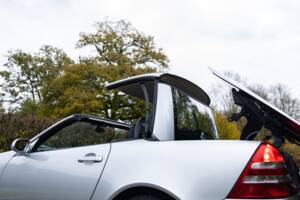 Image 42/47 of Mercedes-Benz SLK 230 Kompressor (2000)