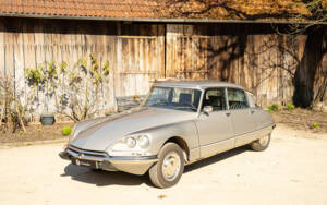 Image 3/53 of Citroën DS 23 Pallas (1972)
