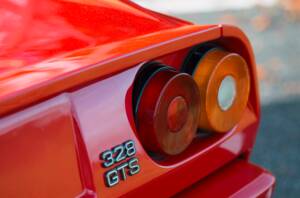 Afbeelding 8/41 van Ferrari 328 GTS (1989)