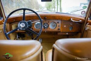 Image 12/46 of Bentley R-Type (1953)