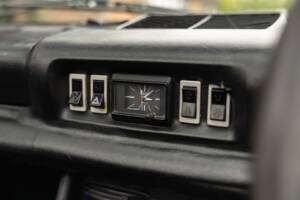Image 41/45 of Peugeot 504 Convertible (1974)