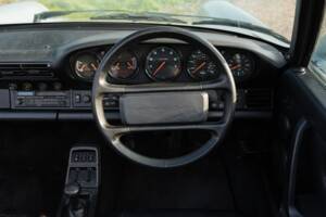 Bild 33/56 von Porsche 911 Carrera 4 (1990)