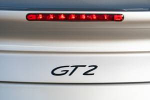 Bild 22/25 von Porsche 911 GT2 (2003)