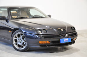 Imagen 2/30 de Alfa Romeo GTV 2.0 V6 Turbo (1996)