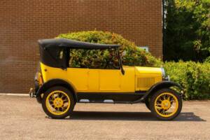 Image 17/50 de Ford Model T Touring (1926)