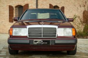 Image 3/50 of Mercedes-Benz 300 CE-24 (1991)