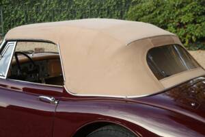 Immagine 14/50 di Jaguar XK 150 SE DHC (1958)